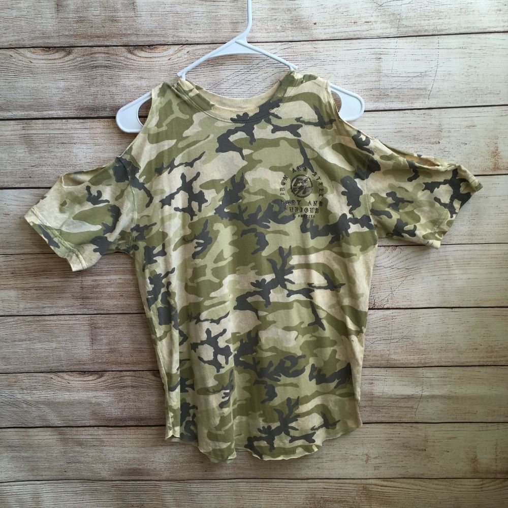 AFFLICTION FAST & FURIOUS‎ GRAPHIC T-SHIRT IN CAMO PRINT